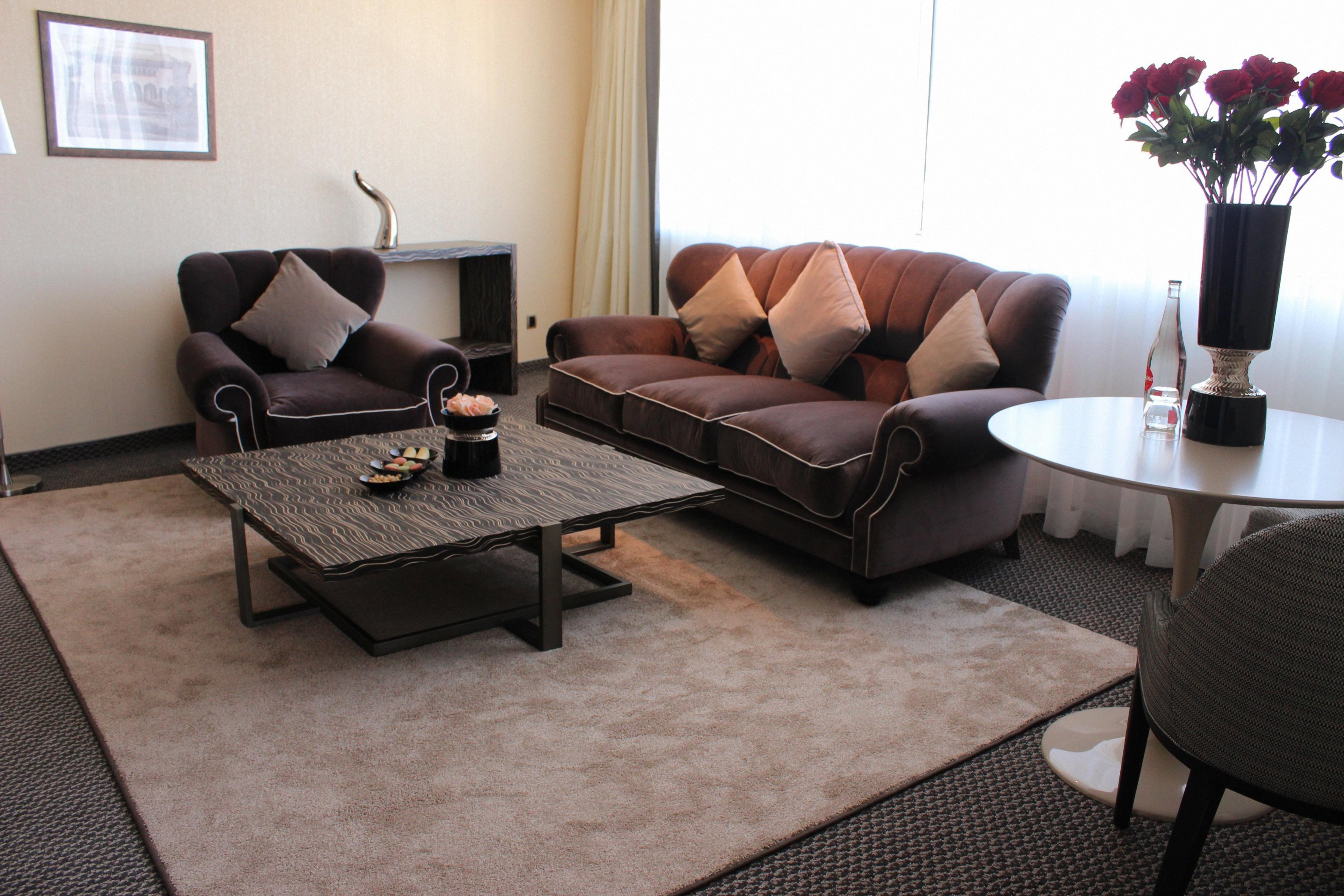 Grand Mogador City Center Καζαμπλάνκα Εξωτερικό φωτογραφία A living room in a hotel